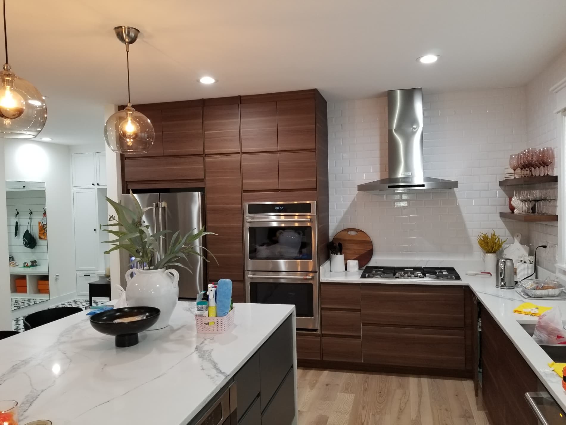 Modern kitchen with premium appliances serviced by Metro Appliance Services